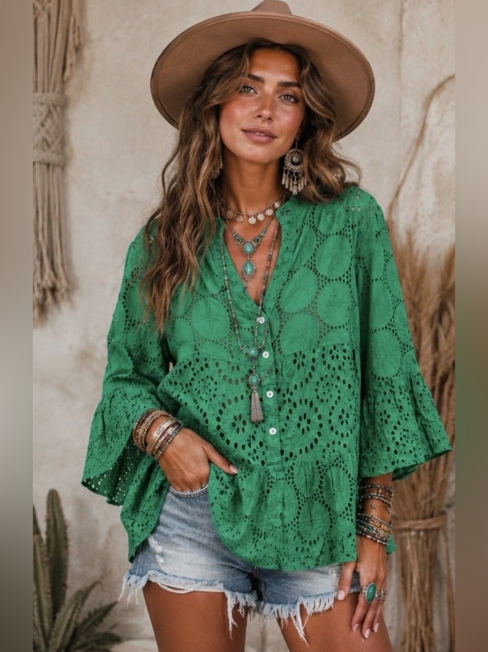 H127 NWT Jaded Gypsy L/XL pp22 Green Eyelet Henley Button-Front Tunic Top